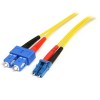 startech-com-cable-reseau-fibre-optique-lc-vers-sc-male-duplex-monomode-9-125-lszh-jaune-7-m-1.jpg